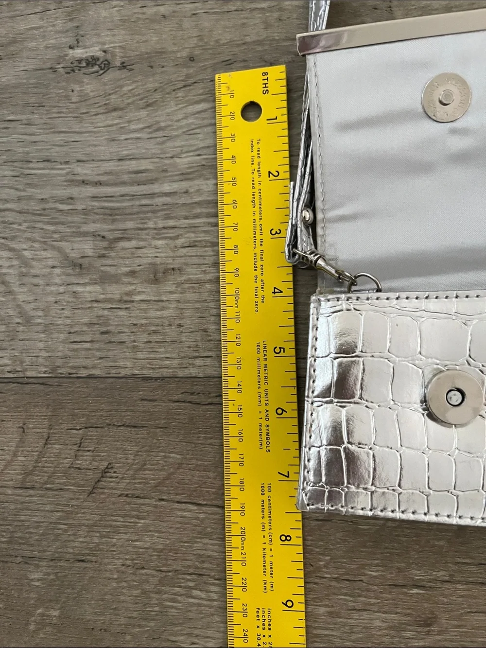 Sleek Silver Metallic Croc-Embosssed Rectangular Evening Clutch Wristlet Bag